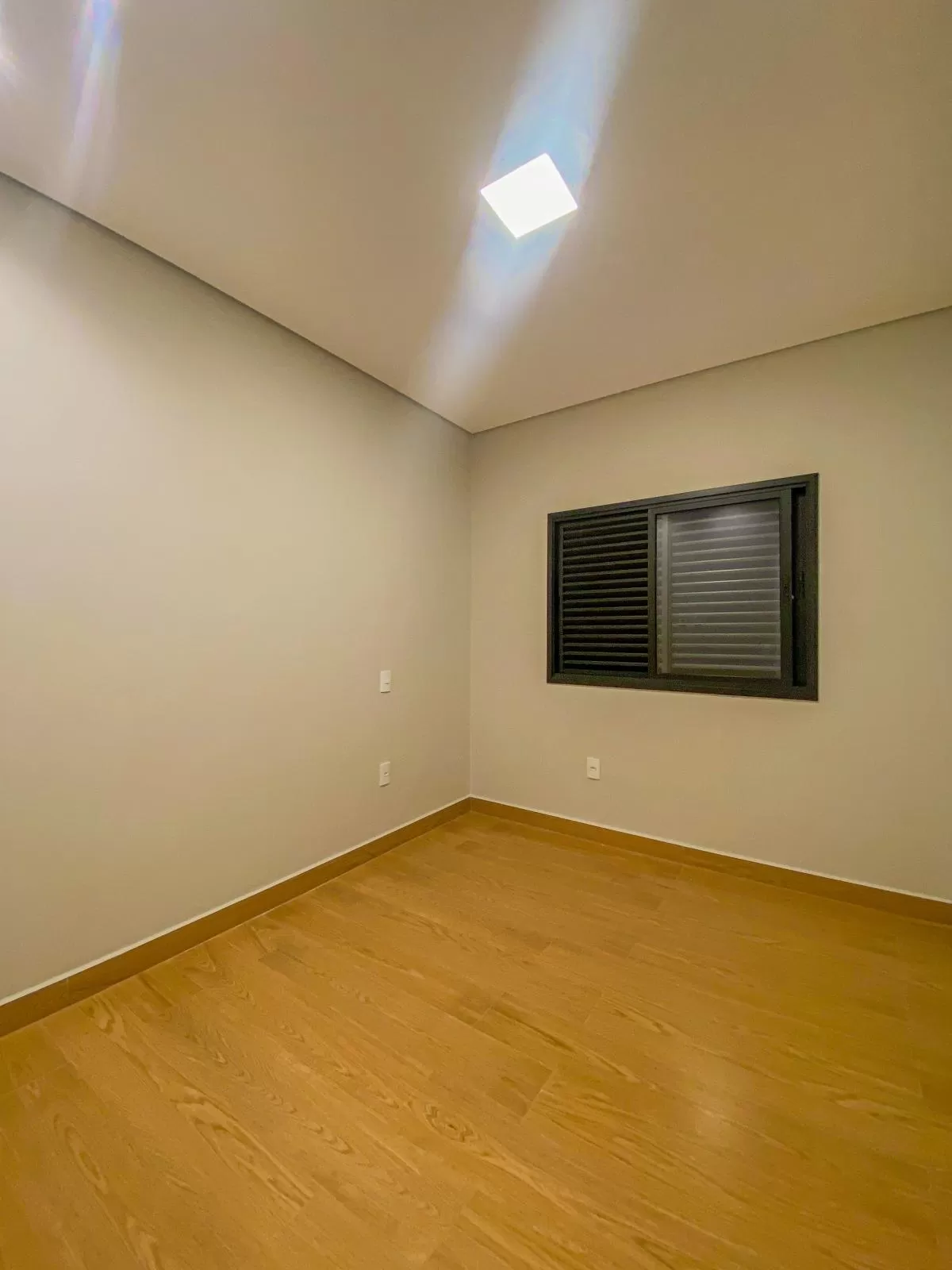 Casa Térrea à Venda no Condomínio Reserva Ipanema em Sorocaba/SP Casa Térrea à Venda no Condomínio Reserva Ipanema em Sorocaba/SP