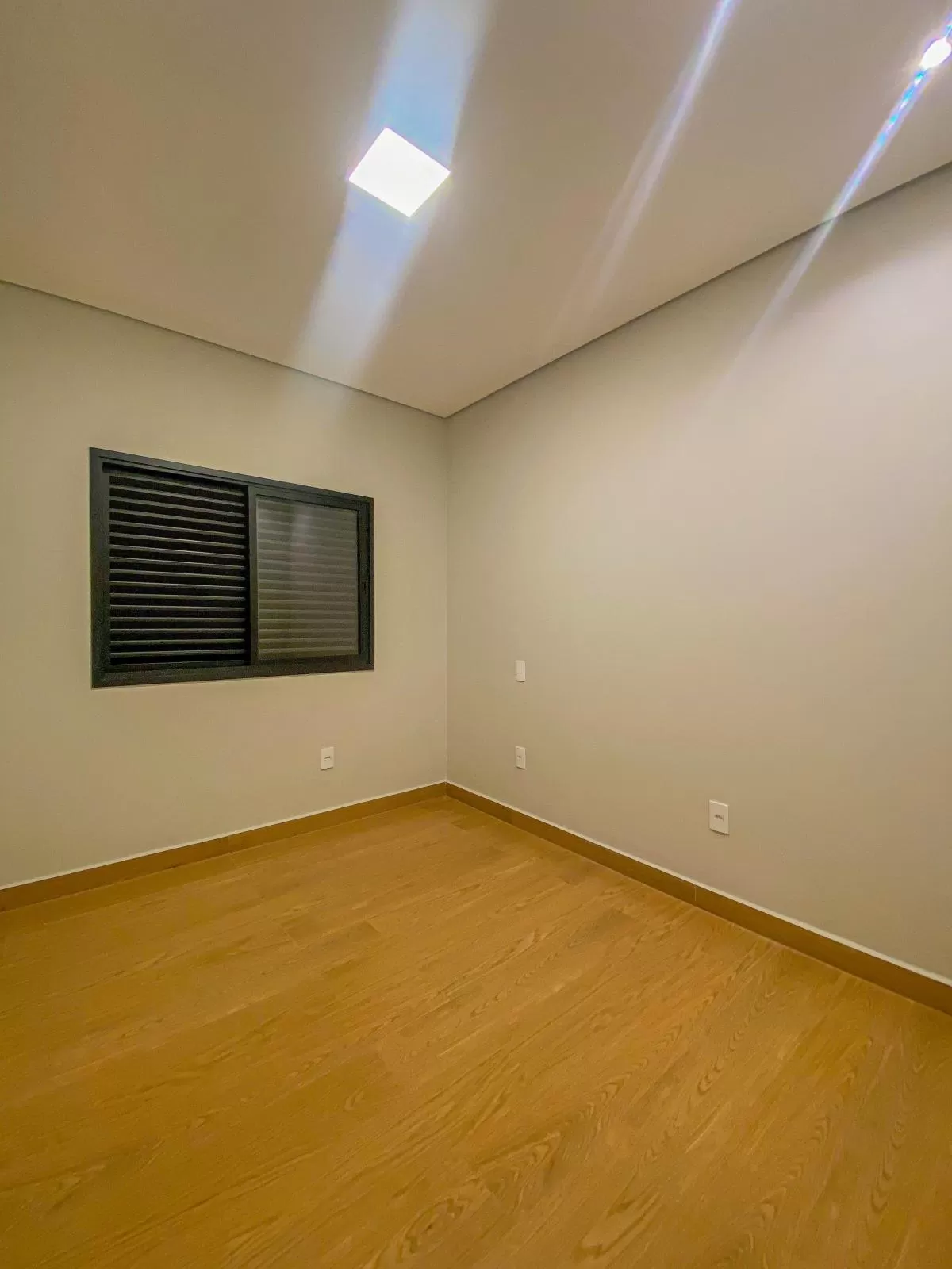 Casa Térrea à Venda no Condomínio Reserva Ipanema em Sorocaba/SP Casa Térrea à Venda no Condomínio Reserva Ipanema em Sorocaba/SP