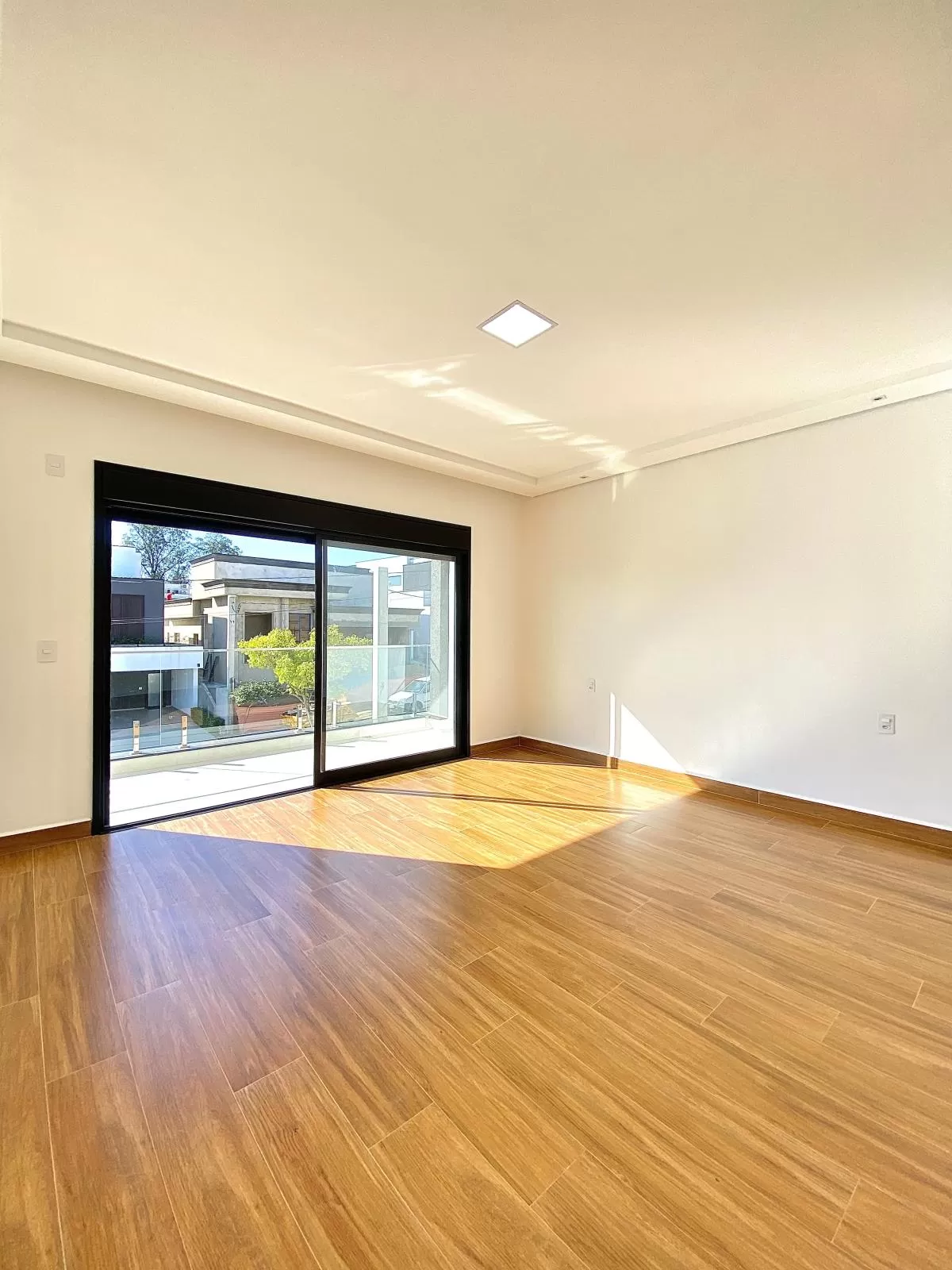 Sobrado à Venda com 3 suítes, escritório e área gourmet com piscina, 275m² no Condomínio Cyrela Landscape em Votorantim/SP