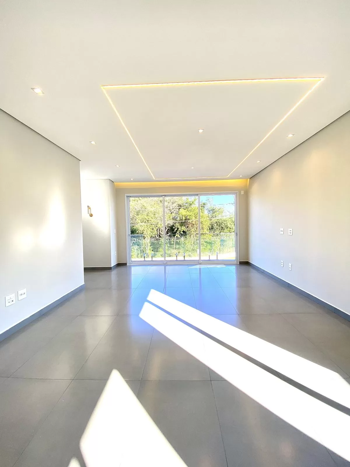 Sobrado à Venda com 3 suítes, e área gourmet completa com piscina, 242m² no Condomínio Cyrela Landscape em Votorantim/SP