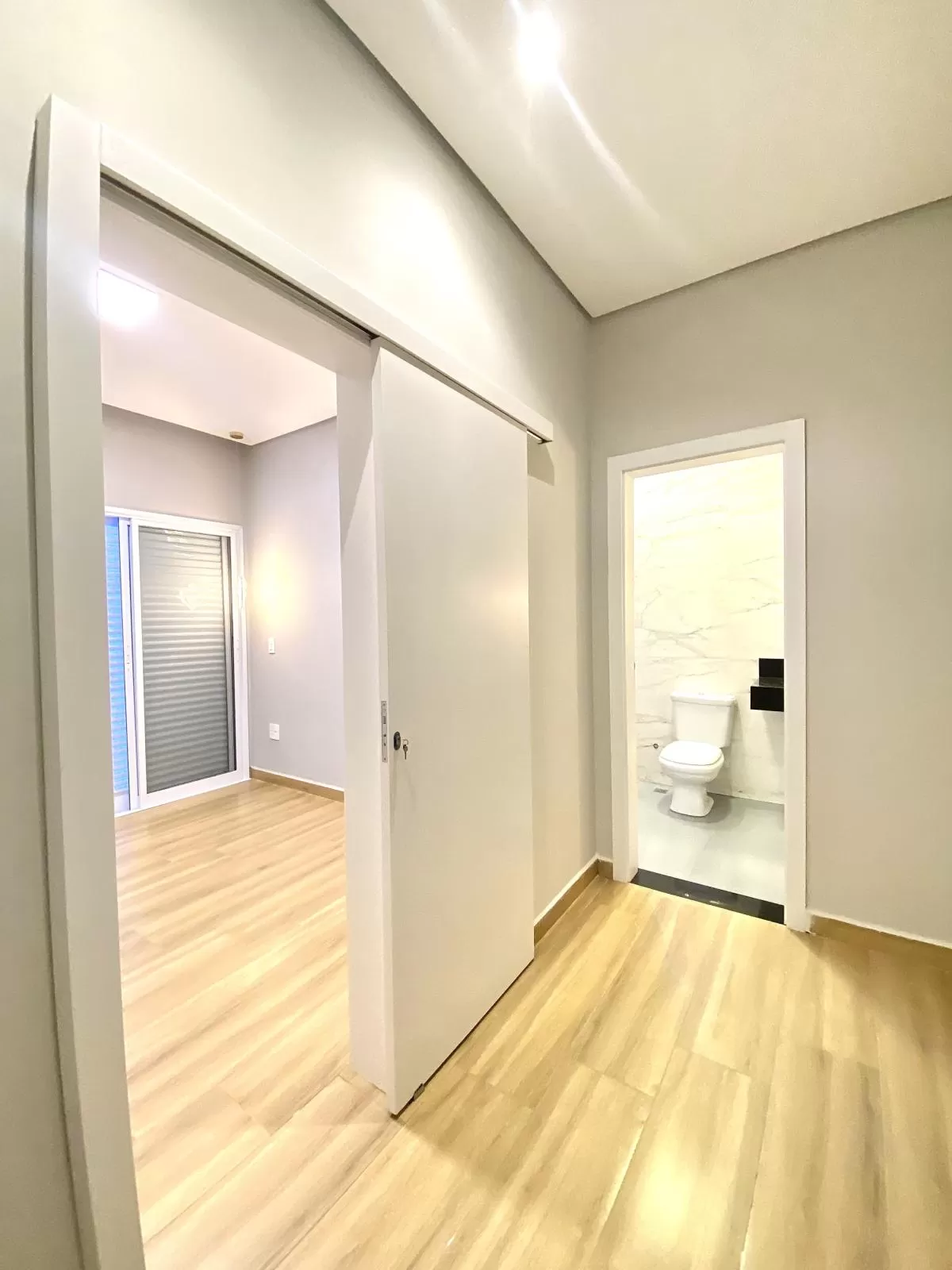 Sobrado à Venda com 3 suítes, e área gourmet completa com piscina, 242m² no Condomínio Cyrela Landscape em Votorantim/SP