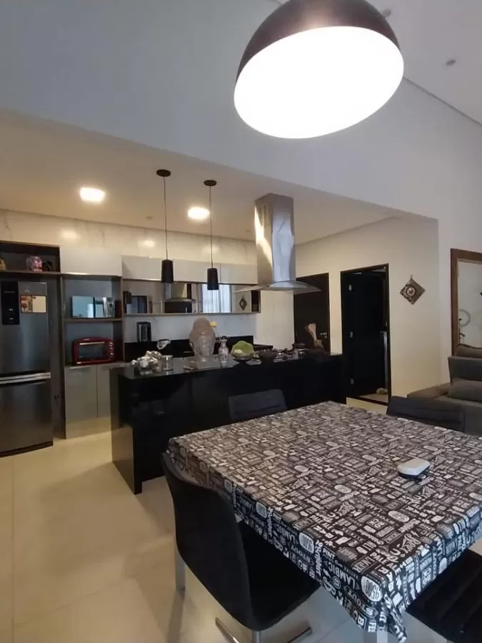 Casa à Venda e Locação no Condomínio Residencial Jardim