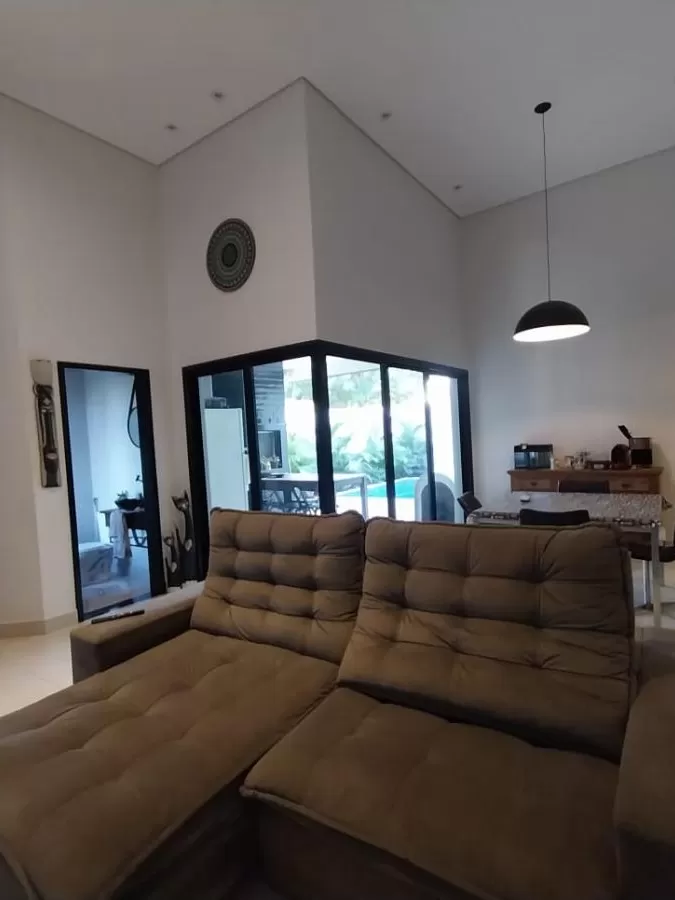 Casa à Venda e Locação no Condomínio Residencial Jardim