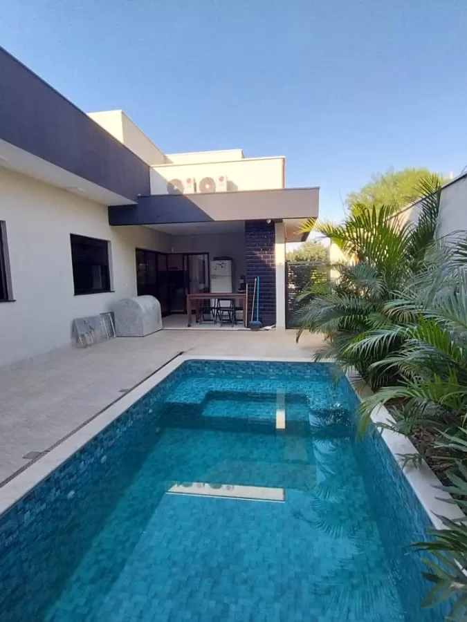 Casa à Venda e Locação no Condomínio Residencial Jardim