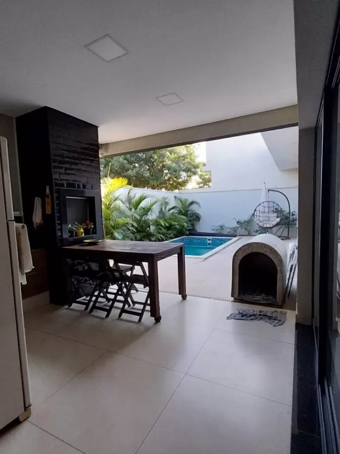 Casa à Venda e Locação no Condomínio Residencial Jardim