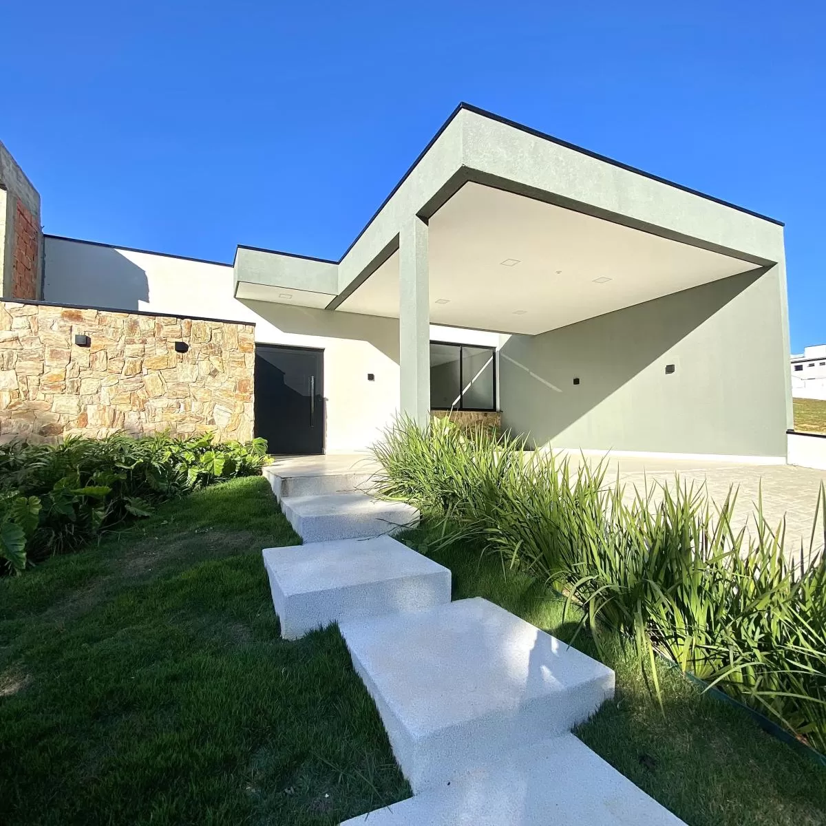 Casa Térrea à Venda no Condomínio Residencial Helena Maria em Sorocaba/SP