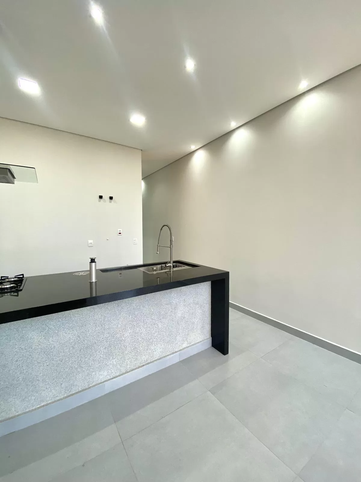 Casa Térrea à Venda no Condomínio Residencial Helena Maria em Sorocaba/SP