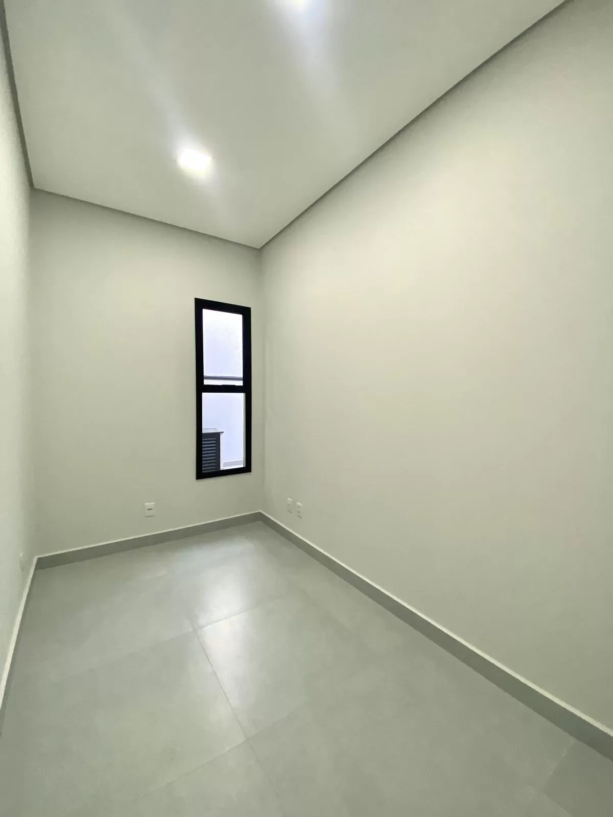 Casa Térrea à Venda no Condomínio Residencial Helena Maria em Sorocaba/SP