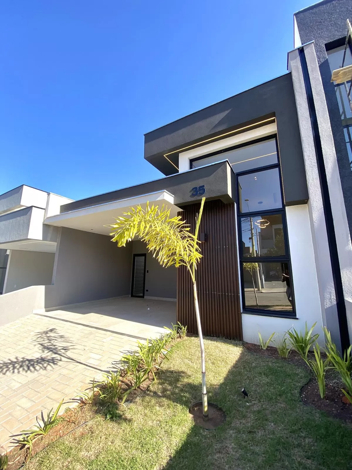 Casa Térrea à Venda no Condomínio Residencial Helena Maria em Sorocaba/SP