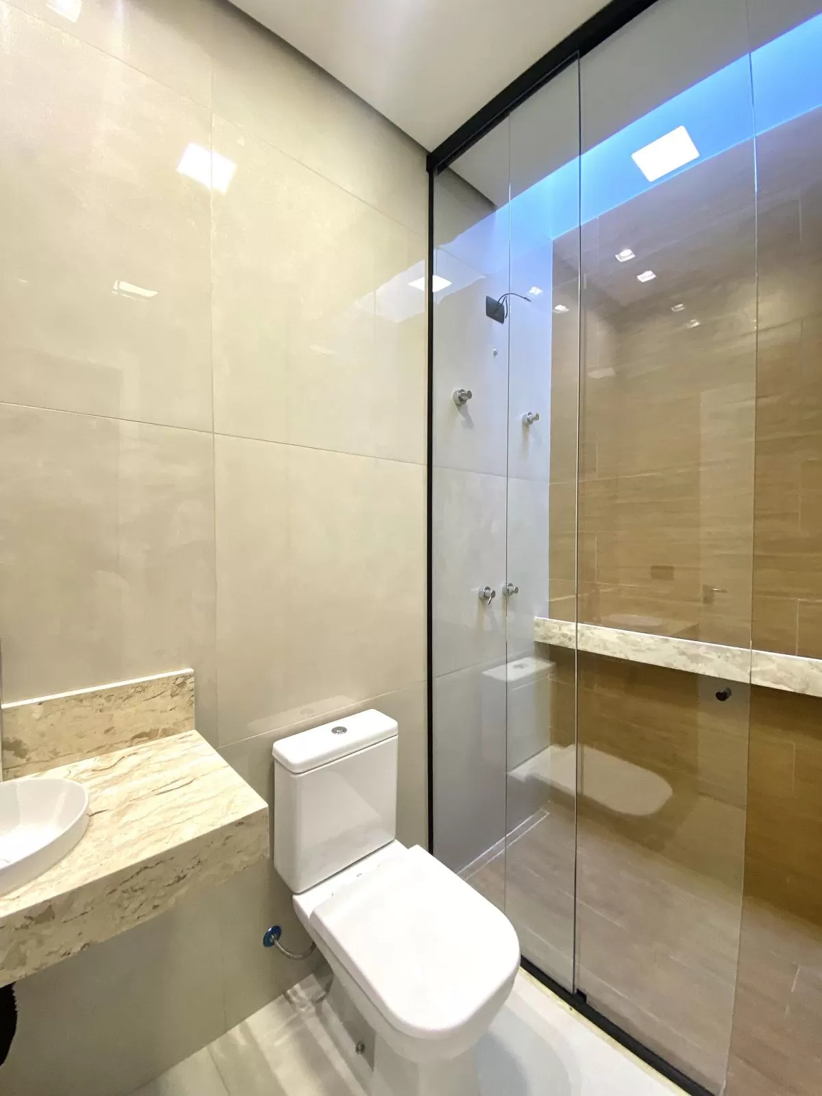 Casa Térrea à Venda no Condomínio Residencial Helena Maria em Sorocaba/SP