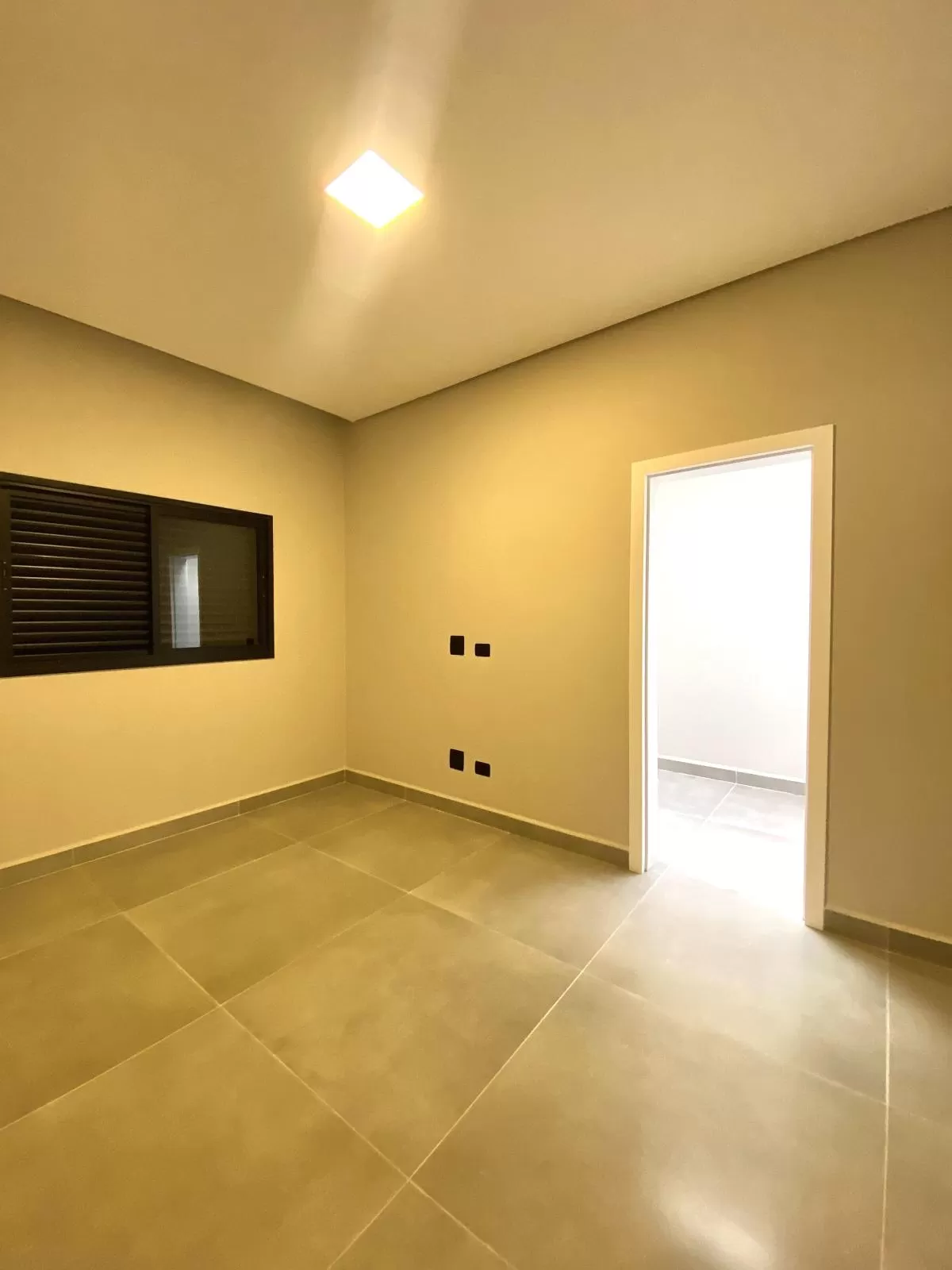 Casa Térrea à Venda no Condomínio Residencial Helena Maria em Sorocaba/SP