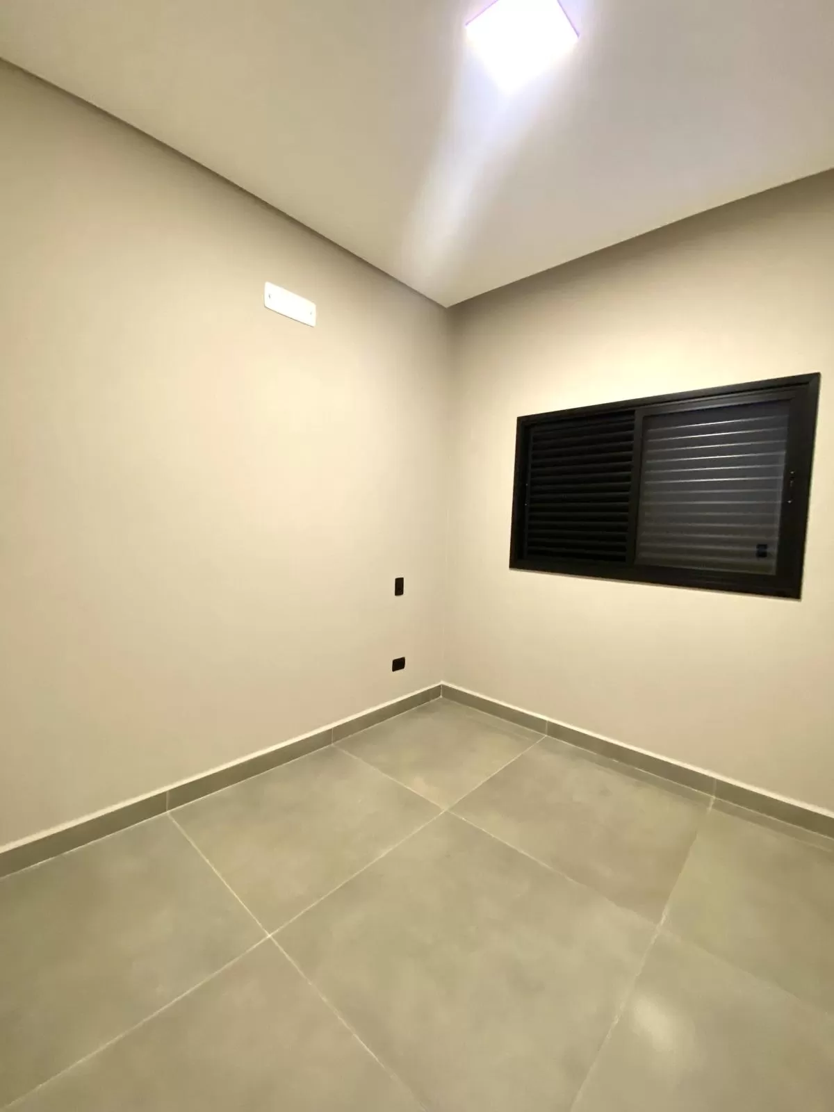 Casa Térrea à Venda no Condomínio Residencial Helena Maria em Sorocaba/SP