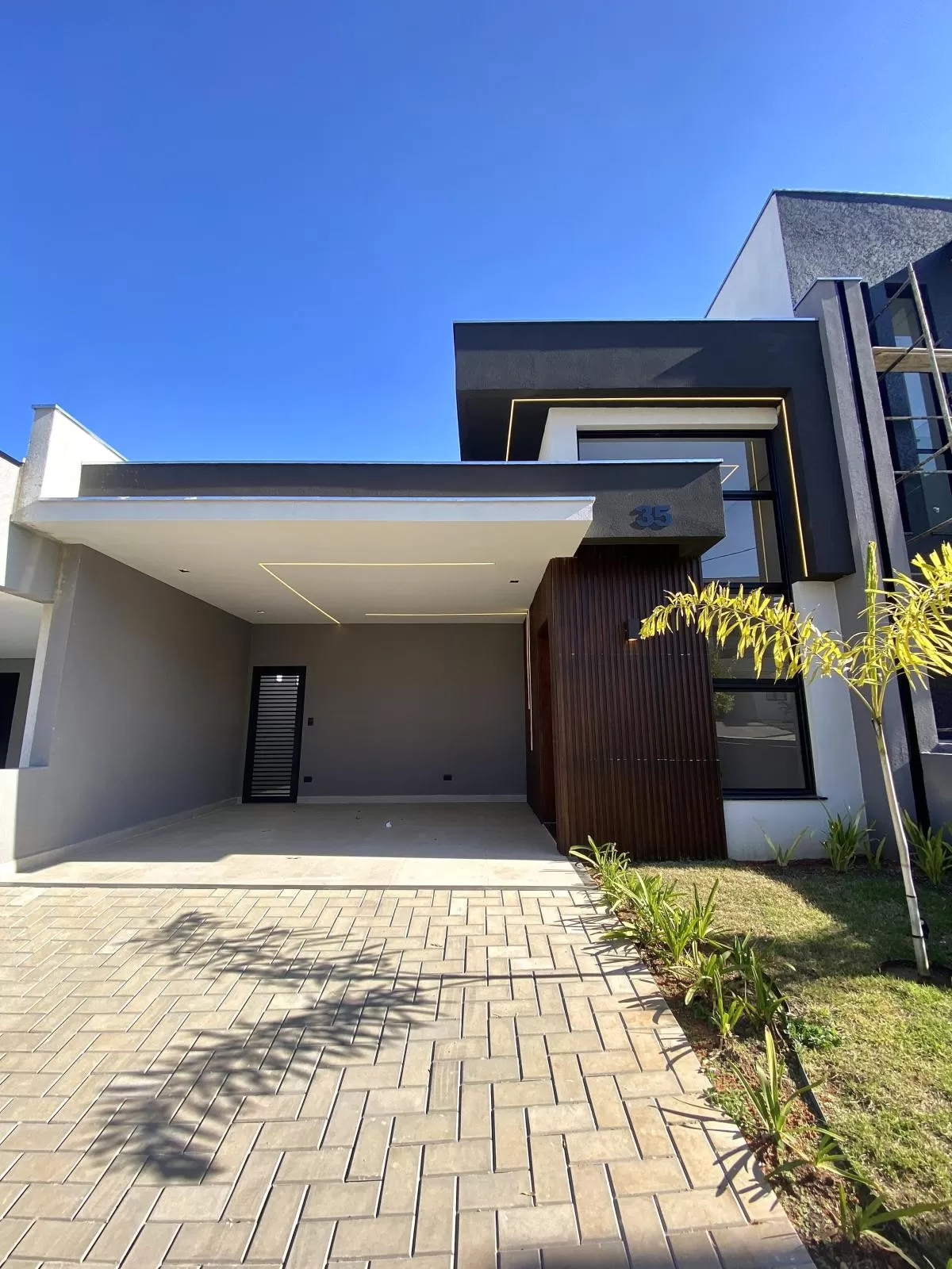 Casa Térrea à Venda no Condomínio Residencial Helena Maria em Sorocaba/SP