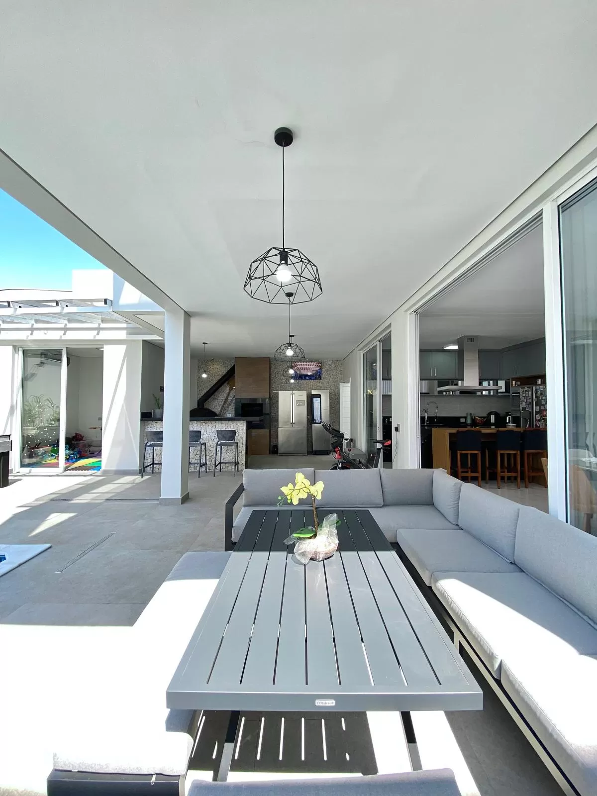 Sobrado à Venda com 3 suítes e piscina, 390m² em Sorocaba/SP no Condomínio Ibiti Royal Park