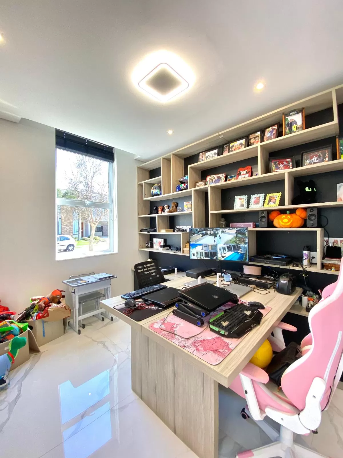 Sobrado à Venda com 3 suítes e piscina, 390m² em Sorocaba/SP no Condomínio Ibiti Royal Park