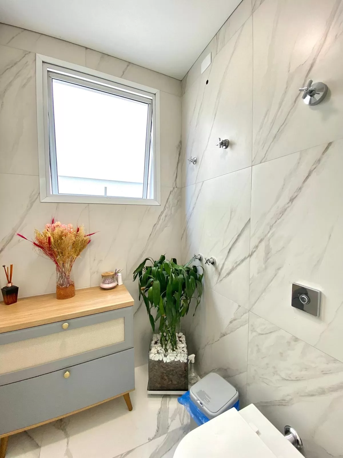 Sobrado à Venda com 3 suítes e piscina, 390m² em Sorocaba/SP no Condomínio Ibiti Royal Park