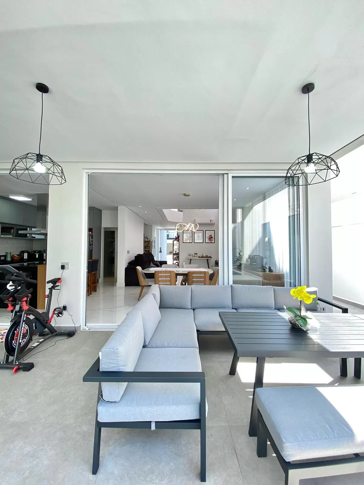 Sobrado à Venda com 3 suítes e piscina, 390m² em Sorocaba/SP no Condomínio Ibiti Royal Park