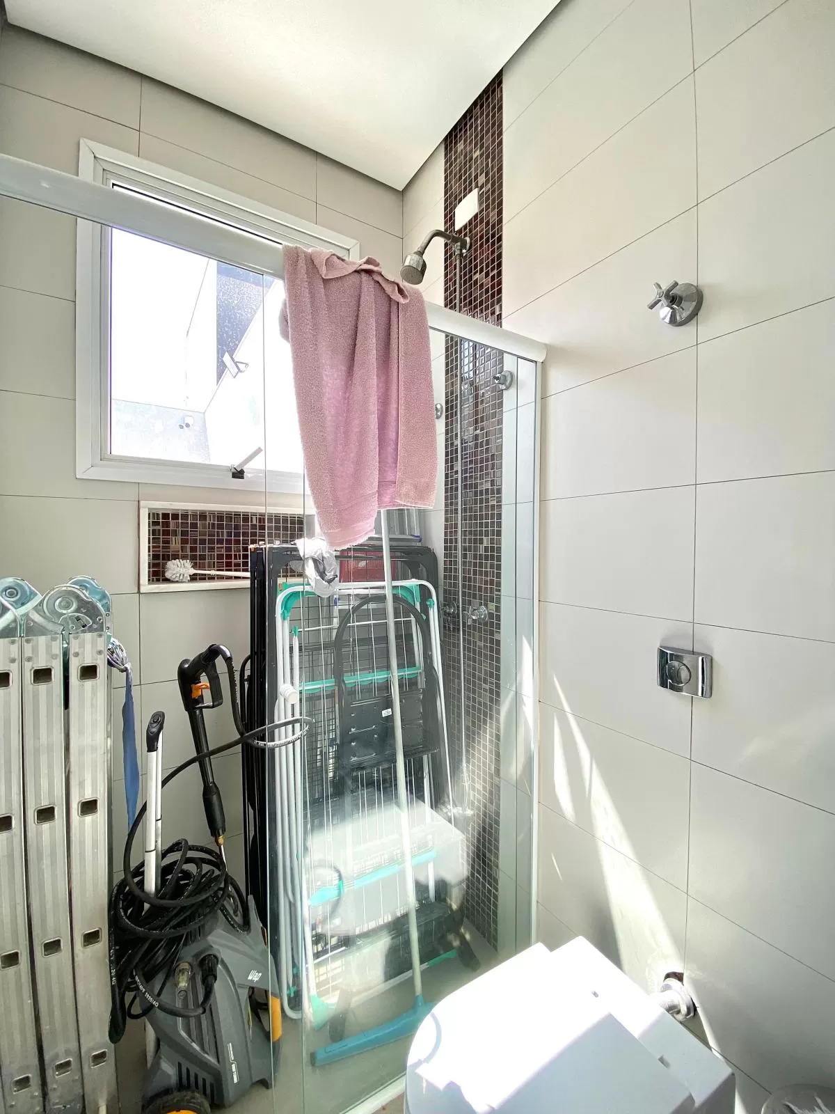 Sobrado à Venda com 3 suítes e piscina, 390m² em Sorocaba/SP no Condomínio Ibiti Royal Park