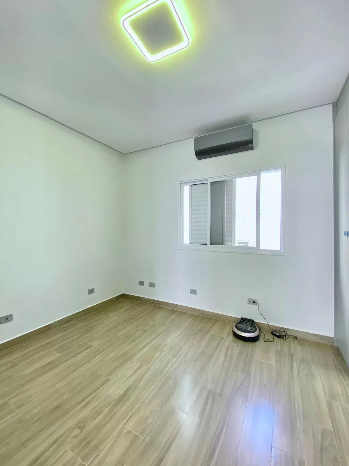 Sobrado à Venda com 3 suítes e piscina, 390m² em Sorocaba/SP no Condomínio Ibiti Royal Park