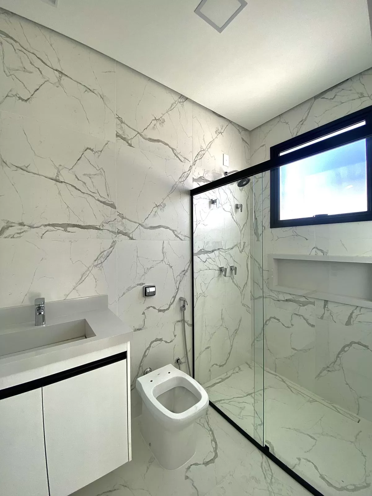 Casa Térrea à Venda no Condomínio Chácara Ondina em Sorocaba/SP