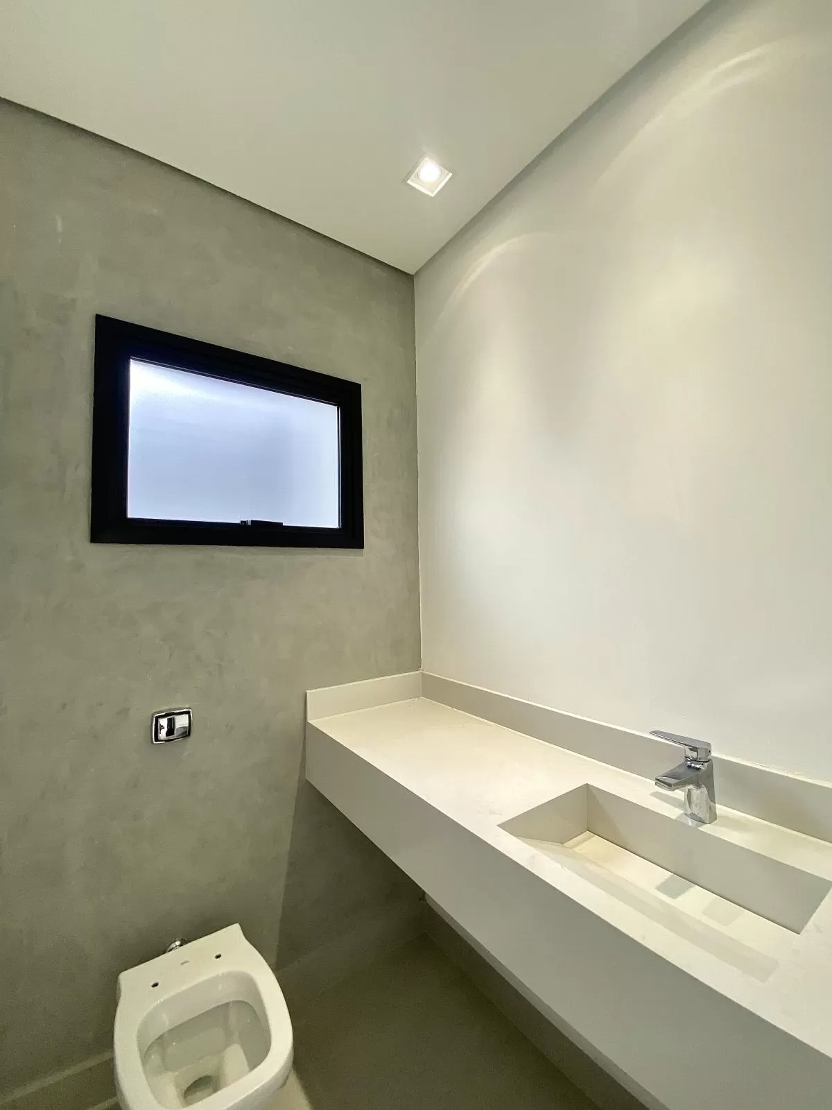 Casa Térrea à Venda no Condomínio Chácara Ondina em Sorocaba/SP