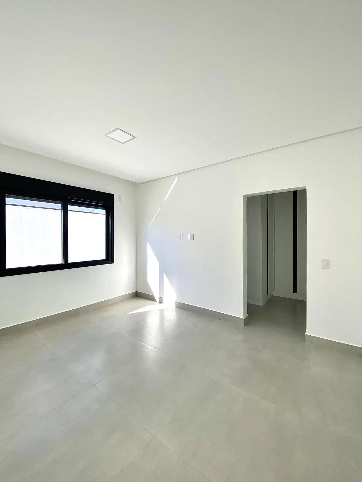 Casa Térrea à Venda no Condomínio Chácara Ondina em Sorocaba/SP