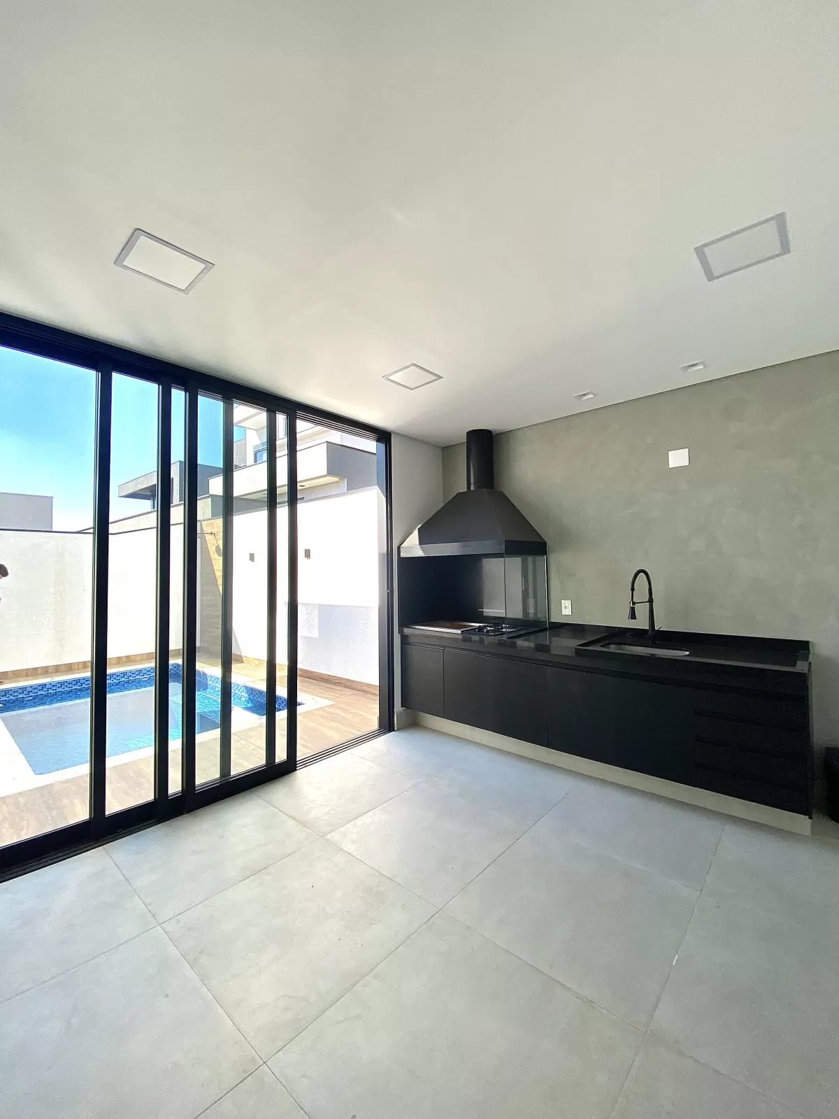 Casa Térrea à Venda no Condomínio Chácara Ondina em Sorocaba/SP