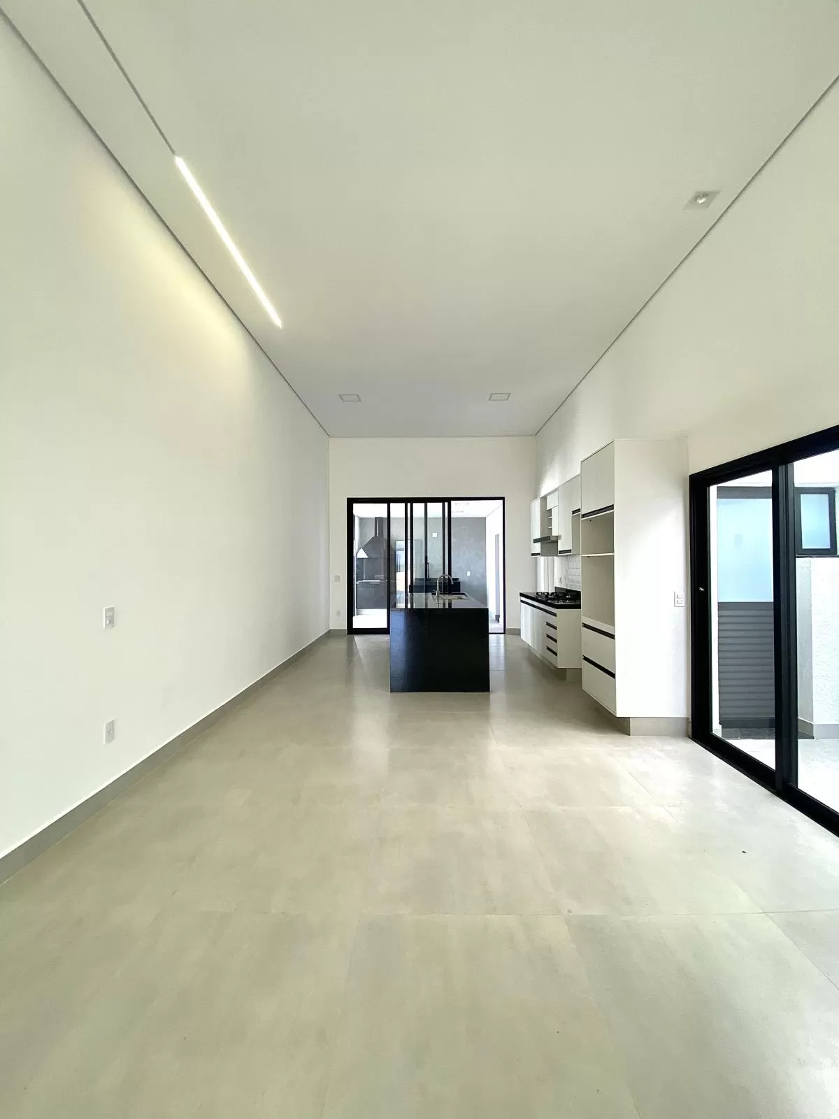 Casa Térrea à Venda no Condomínio Chácara Ondina em Sorocaba/SP