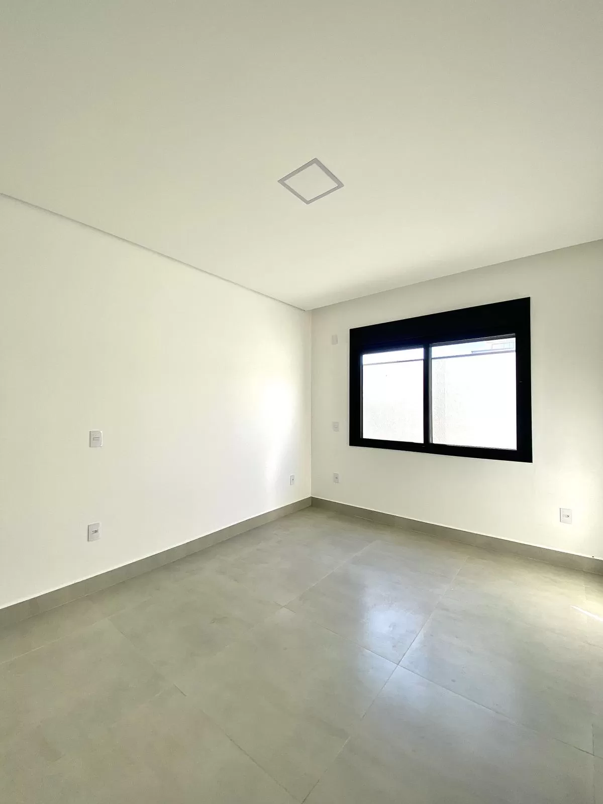 Casa Térrea à Venda no Condomínio Chácara Ondina em Sorocaba/SP