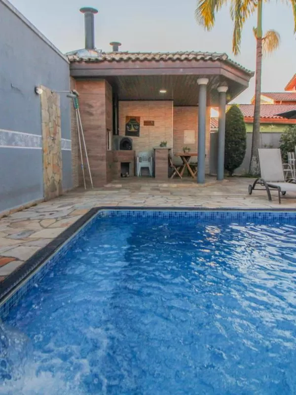 Sobrado à Venda com 3 suítes e piscina, 255m² - Condomínio Ibiti do Paço em Sorocaba/SP