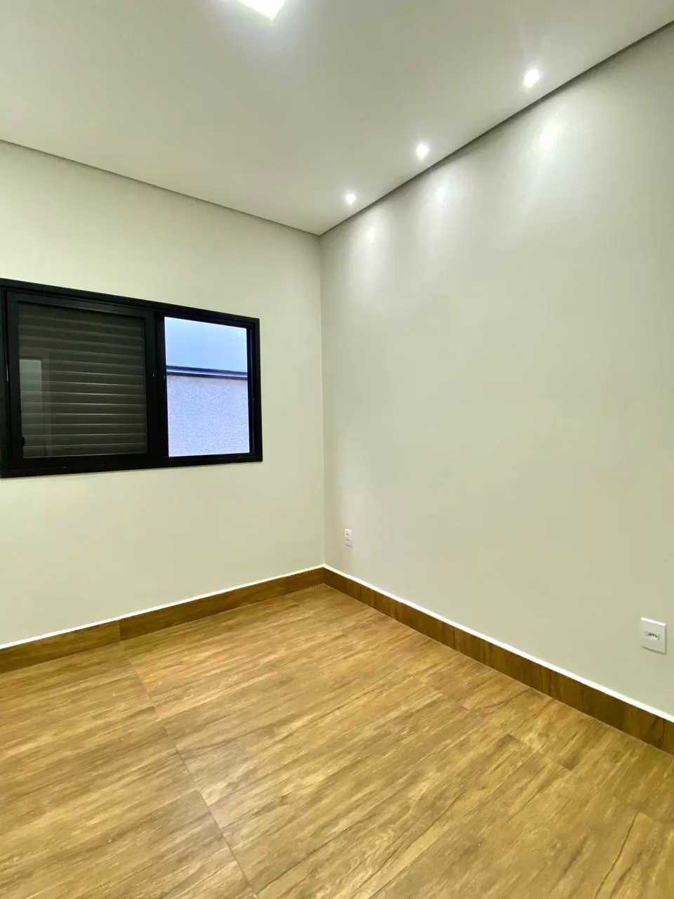 Casa Térrea à Venda com 3 suítes, 186m² - Condomínio Campos do Conde em Sorocaba/SP