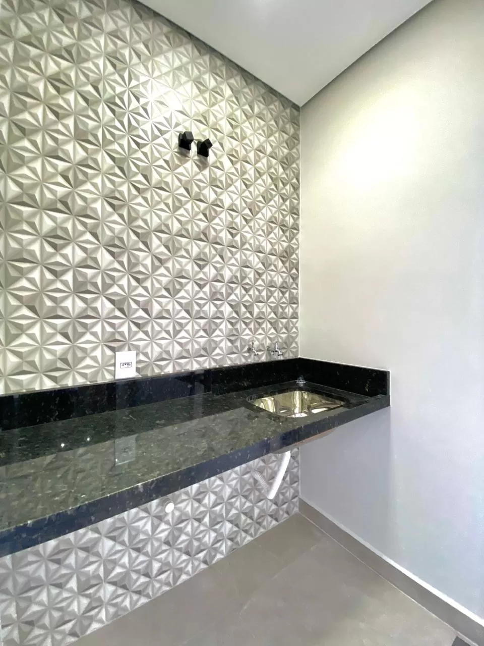 Casa Térrea à Venda com 3 suítes, 186m² - Condomínio Campos do Conde em Sorocaba/SP