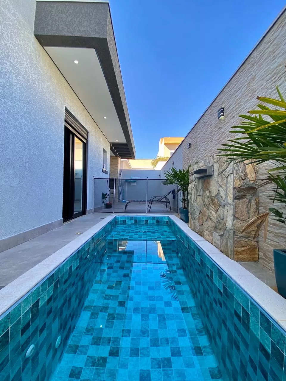 Sobrado de Esquina à Venda com 3 suítes, 233m² - Condomínio Campos do Conde em Sorocaba/SP