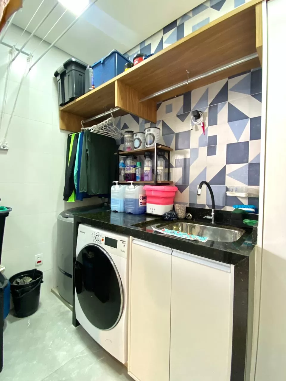 Sobrado de Esquina à Venda com 3 suítes, 233m² - Condomínio Campos do Conde em Sorocaba/SP