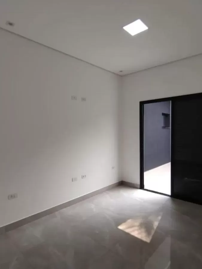 Casa à Venda com 3 quartos sendo 1 suíte master, 130m² - Condomínio Villagio Milano em Sorocaba/SP