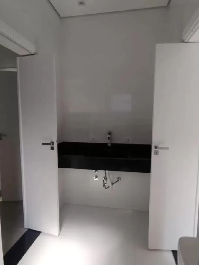 Casa à Venda com 3 quartos sendo 1 suíte master, 130m² - Condomínio Villagio Milano em Sorocaba/SP