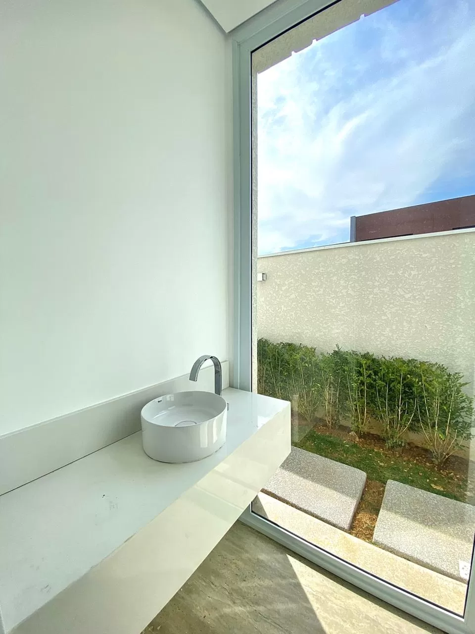 Sobrado à Venda com 4 suítes e piscina, 358m² em Votorantim - Condomínio Alphaville Nova Esplanada em Votorantim/SP