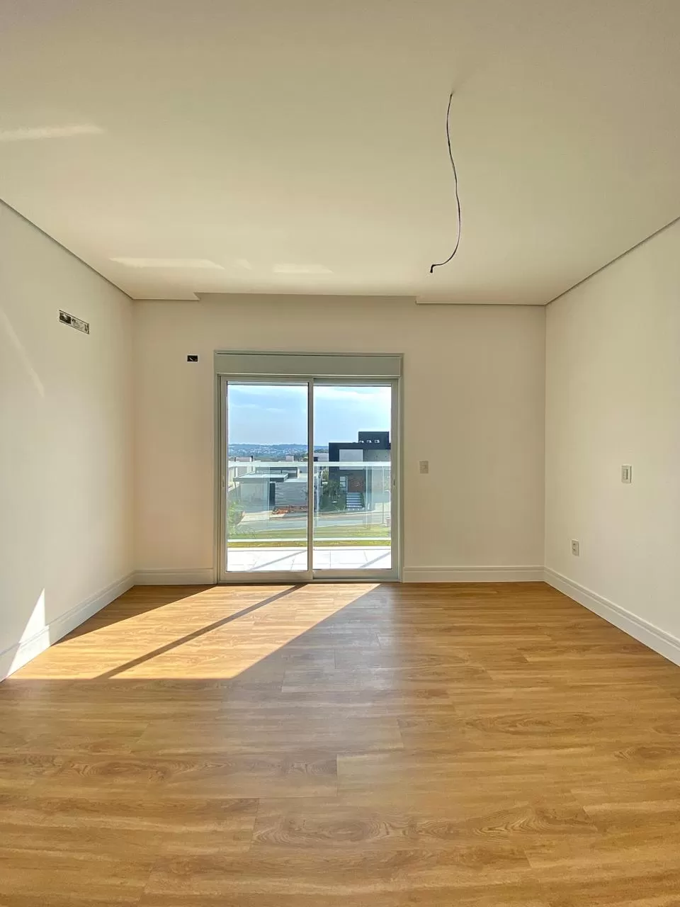 Sobrado à Venda com 4 suítes e piscina, 358m² em Votorantim - Condomínio Alphaville Nova Esplanada em Votorantim/SP