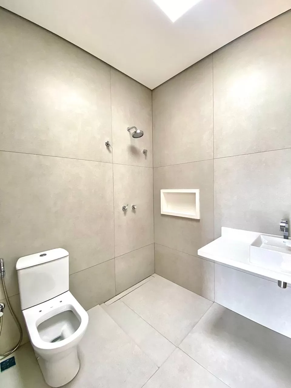 Sobrado à Venda com 4 suítes e piscina, 358m² em Votorantim - Condomínio Alphaville Nova Esplanada em Votorantim/SP