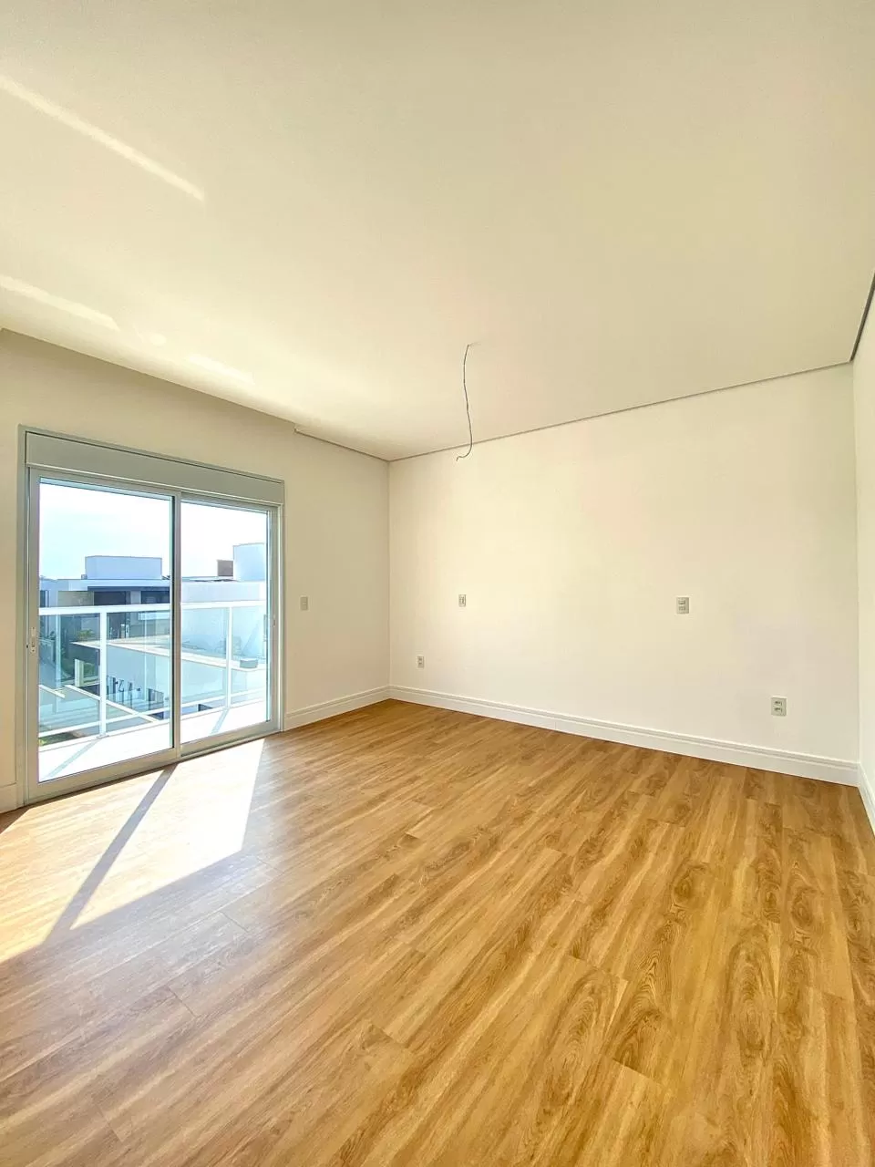 Sobrado à Venda com 4 suítes e piscina, 358m² em Votorantim - Condomínio Alphaville Nova Esplanada em Votorantim/SP