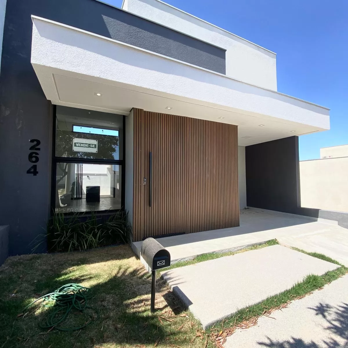 Casa Térrea à Venda com 3 dorm. sendo 1 suíte, 115m² em Sorocaba/SP no Condomínio Terras de São Francisco