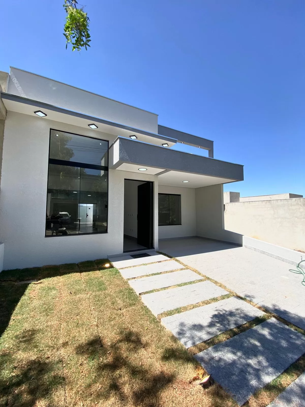 Casa Térrea à Venda com 3 dorm. sendo 1 suíte e móveis planejados. 105m² em Sorocaba/SP no Condomínio Terras de São Francisco