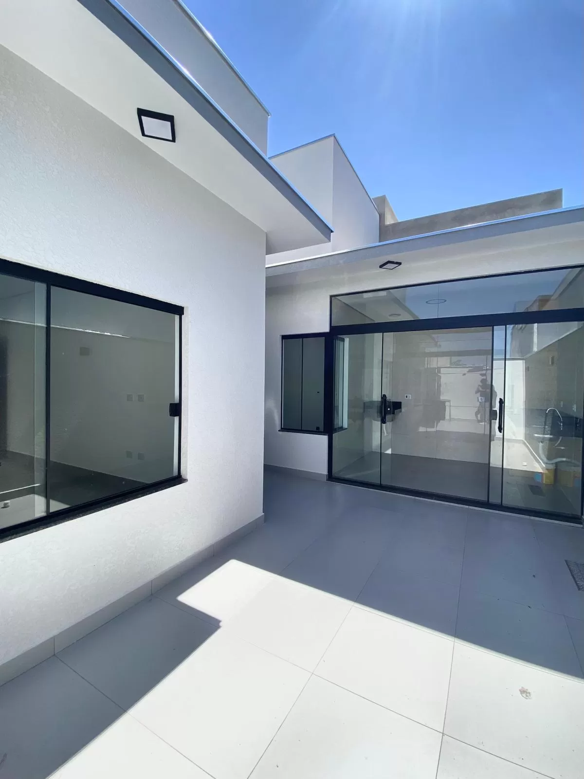 Casa Térrea à Venda com 3 dorm. sendo 1 suíte e móveis planejados. 105m² em Sorocaba/SP no Condomínio Terras de São Francisco