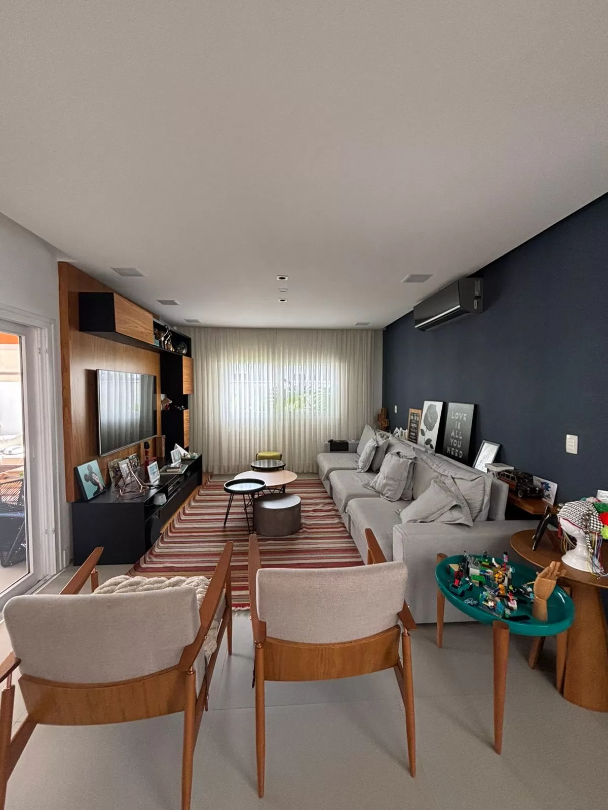 Sobrado para Locação com 3 suítes e piscina em Votorantim/SP no Condomínio Alphaville Nova Esplanada