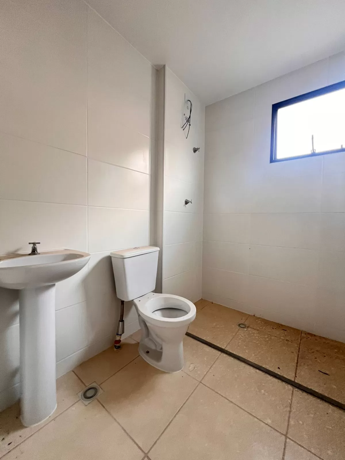 Apartamento à Venda Próximo ao Campolim e Shopping Panorâmico com 2 quartos e 1 vaga de garagem, 43m² em Votorantim/SP no Condomínio Lar Londres