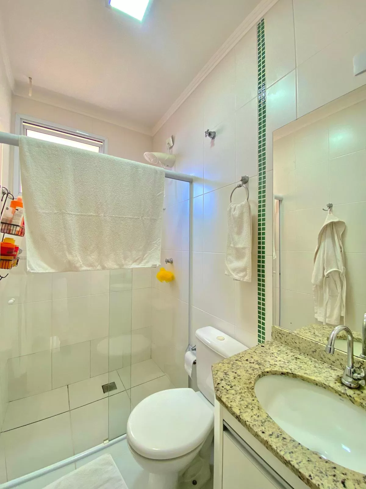 Apartamento à Venda Mobiliado com 3 dormitórios, varanda com churrasqueira, 80m² em Sorocaba/SP no Edifício Europa Tower