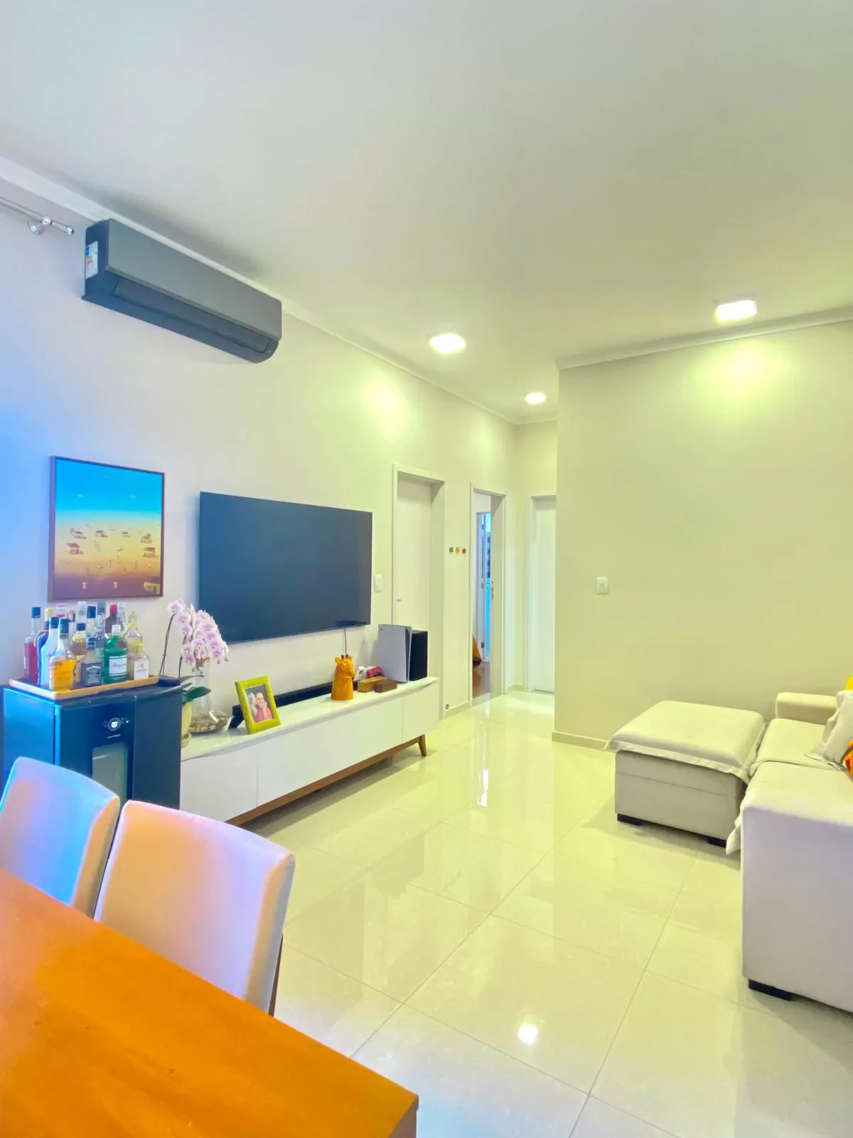 Apartamento à Venda Mobiliado com 3 dormitórios, varanda com churrasqueira, 80m² em Sorocaba/SP no Edifício Europa Tower