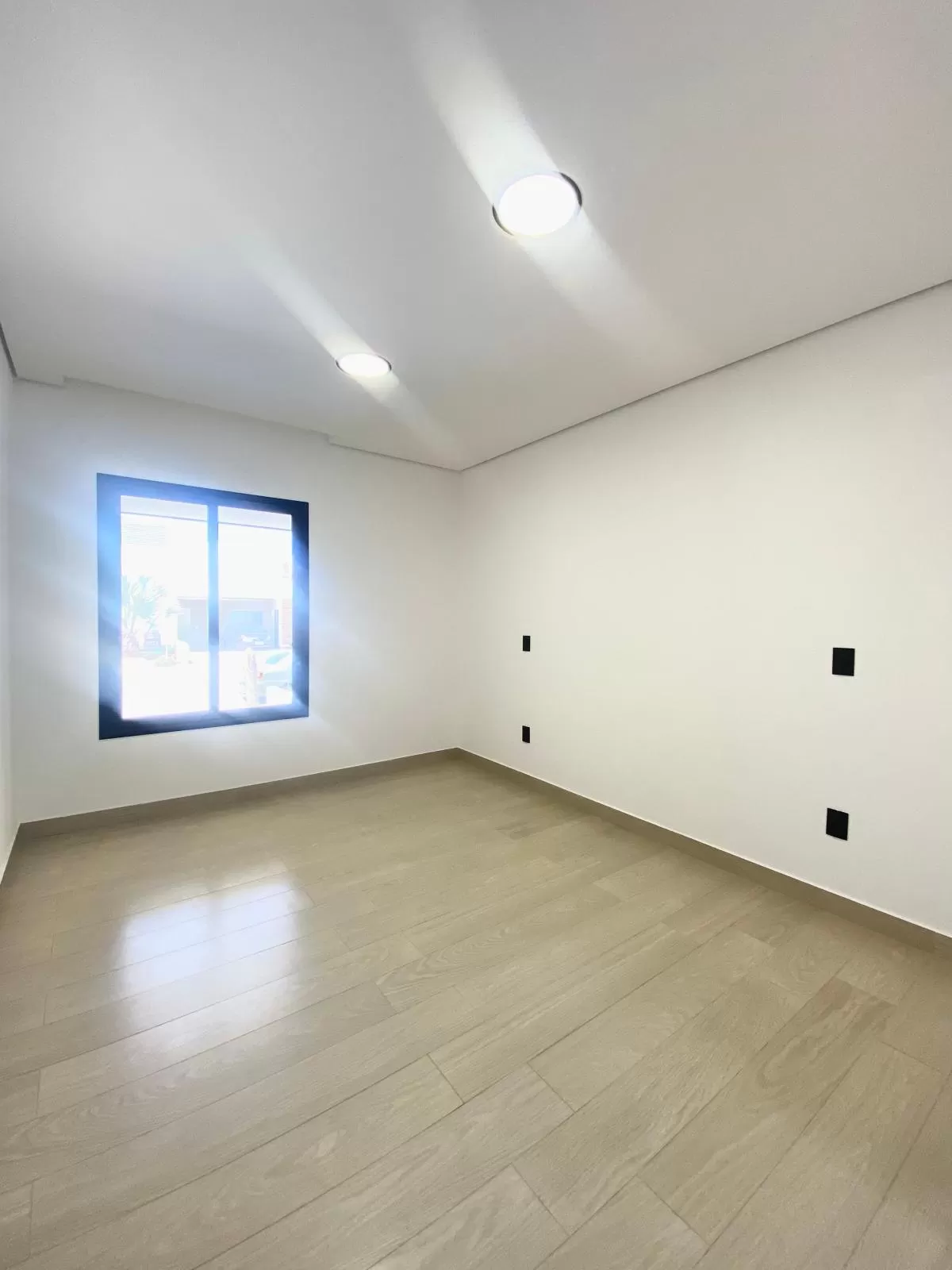 Casa Térrea à Venda com 3 quartos sendo 1 suíte e área gourmet com churrasqueira, 108m² em Sorocaba/SP no Condomínio Terras de São Francisco