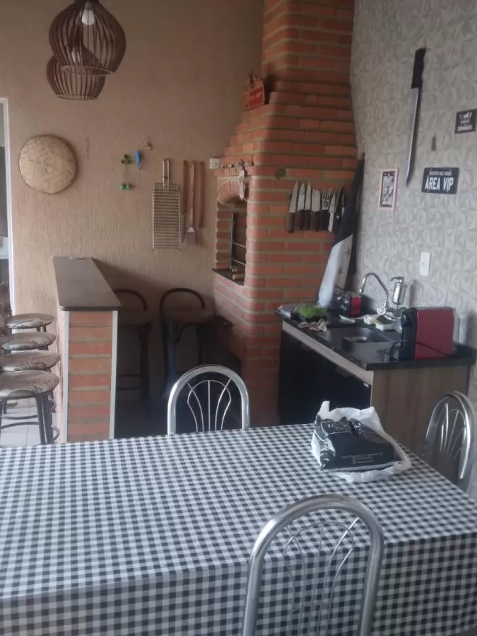 Sobrado à Venda com 3 quartos sendo 1 suíte e área gourmet, 195m² em Sorocaba/SP no Condomínio Reserva Ipanema