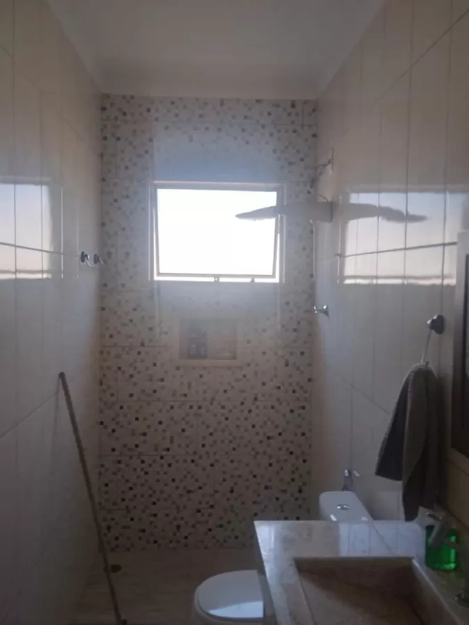 Sobrado à Venda com 3 quartos sendo 1 suíte e área gourmet, 195m² em Sorocaba/SP no Condomínio Reserva Ipanema